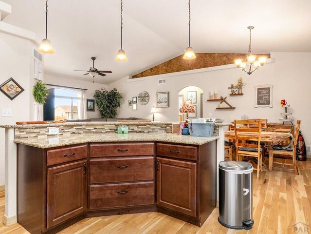 2309 Meadowlark Ln, Pueblo, CO 81008