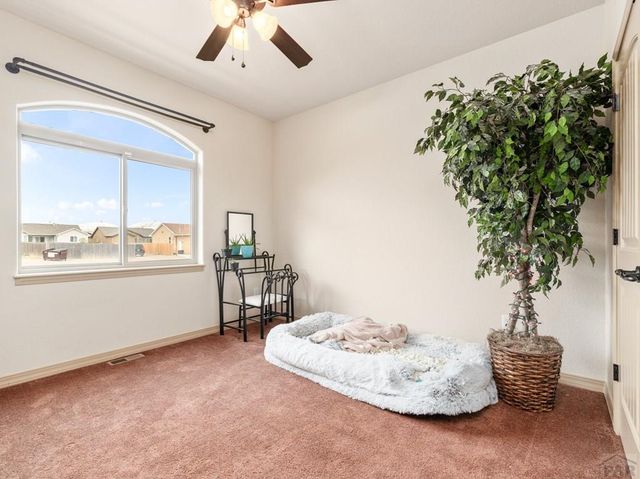 2309 Meadowlark Ln, Pueblo, CO 81008