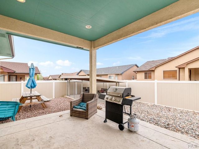 2309 Meadowlark Ln, Pueblo, CO 81008