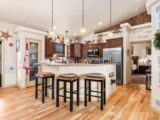 2309 Meadowlark Ln, Pueblo, CO 81008