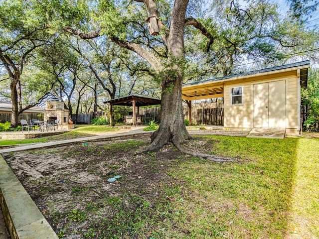 404 Almarion DR, Austin, TX 78746