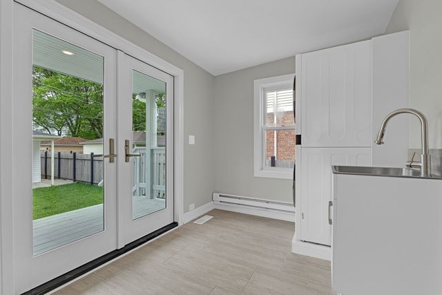 5505 N Nagle Avenue, Chicago, IL 60630