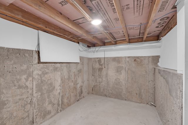 5505 N Nagle Avenue, Chicago, IL 60630