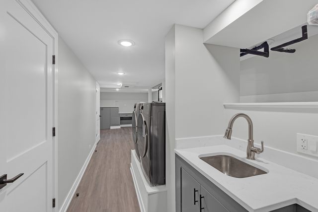 5505 N Nagle Avenue, Chicago, IL 60630