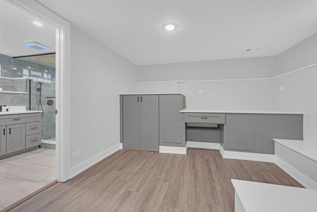 5505 N Nagle Avenue, Chicago, IL 60630