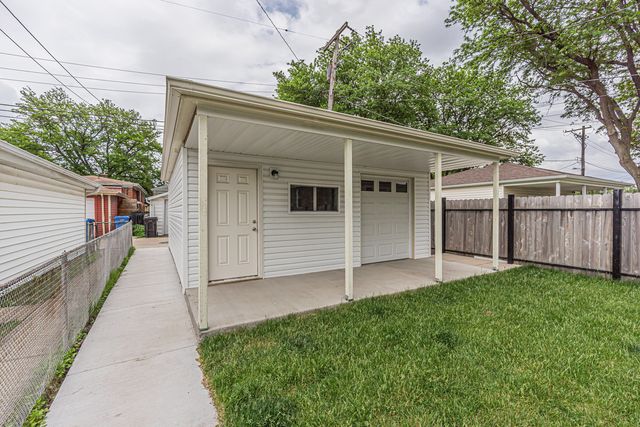 5505 N Nagle Avenue, Chicago, IL 60630