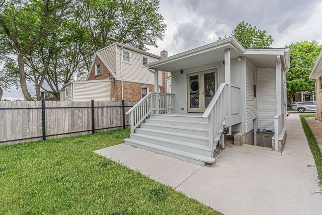 5505 N Nagle Avenue, Chicago, IL 60630