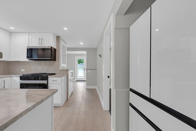 5505 N Nagle Avenue, Chicago, IL 60630