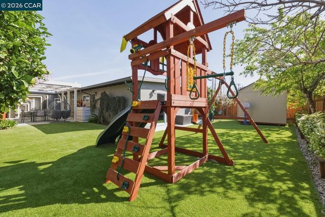 625 Bernal Ave, Sunnyvale, CA 94085