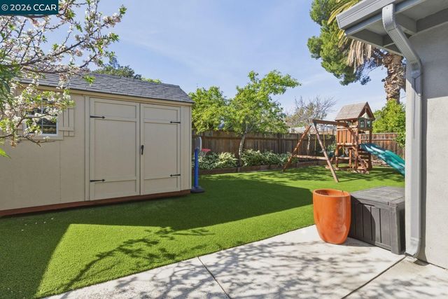 625 Bernal Ave, Sunnyvale, CA 94085