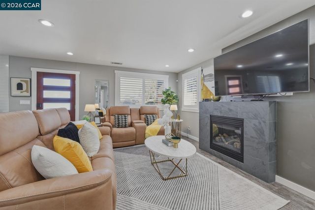 625 Bernal Ave, Sunnyvale, CA 94085