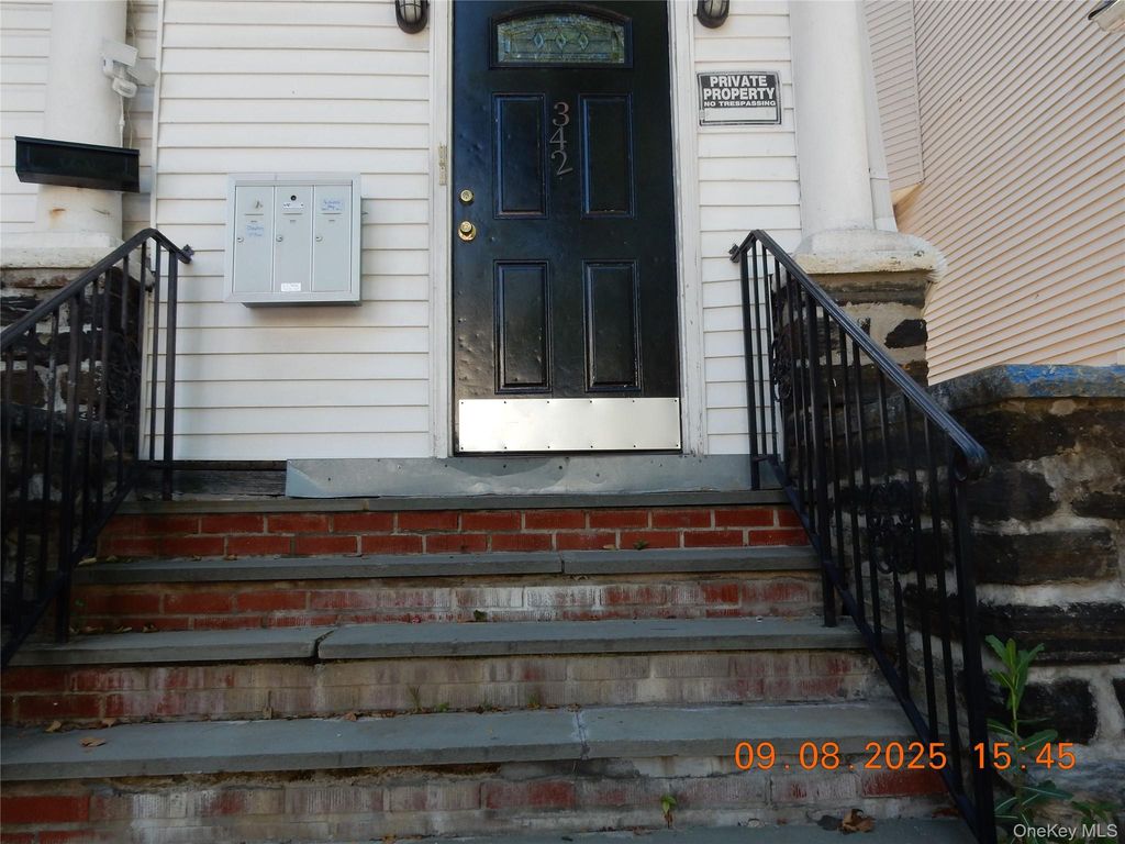 342 S 2nd Avenue, Mount Vernon, NY 10550 — photo 2