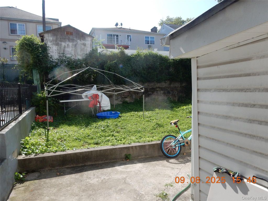 342 S 2nd Avenue, Mount Vernon, NY 10550 — photo 4