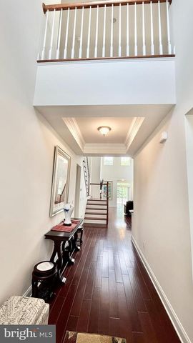 38 INVERNESS DR, Kendall Park, NJ 08824