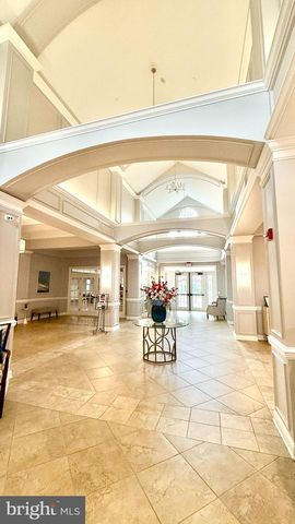 38 INVERNESS DR, Kendall Park, NJ 08824