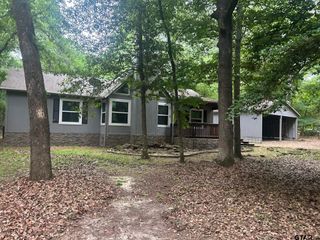 2055 Valleywood Trail, Holly Lake Ranch, TX 75765