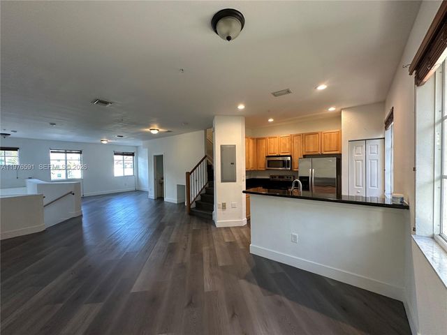 12430 SW 50th St 131, Miramar, FL 33027