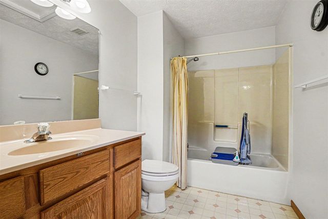 4772 Weston Avenue, Kalamazoo, MI 49006