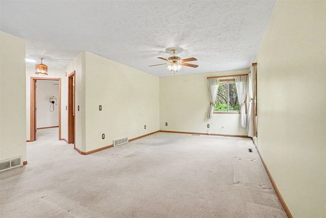 4772 Weston Avenue, Kalamazoo, MI 49006