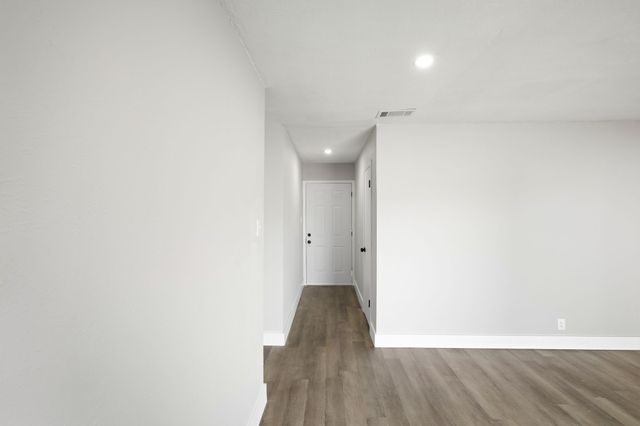 124 Bluebird Circle, Denton, TX 76209