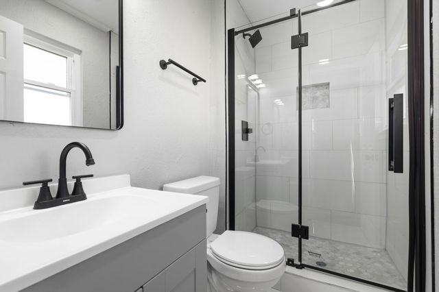 124 Bluebird Circle, Denton, TX 76209