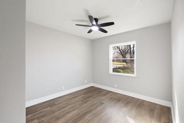 124 Bluebird Circle, Denton, TX 76209