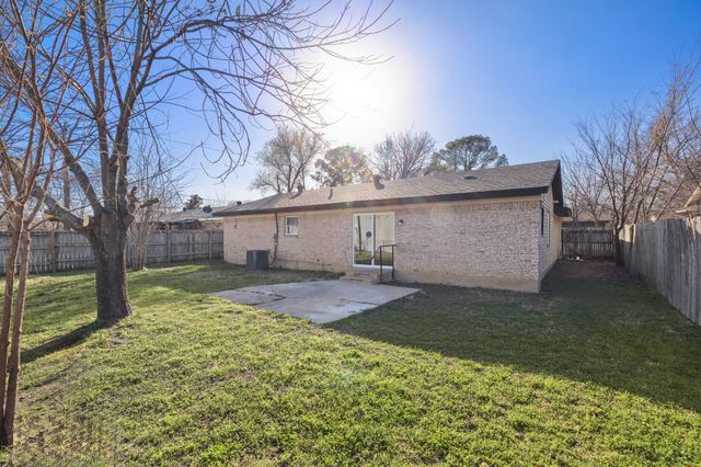 124 Bluebird Circle, Denton, TX 76209