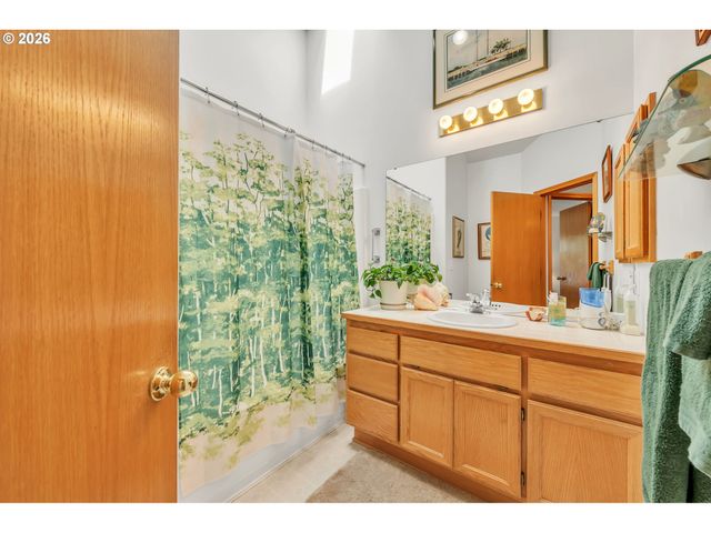 3959 EDDYSTONE Pl, Eugene, OR 97404