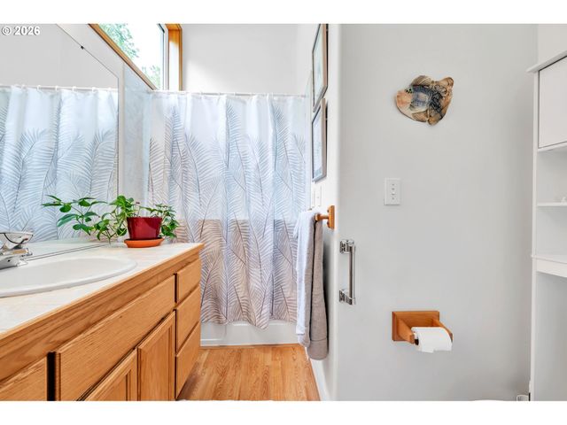3959 EDDYSTONE Pl, Eugene, OR 97404