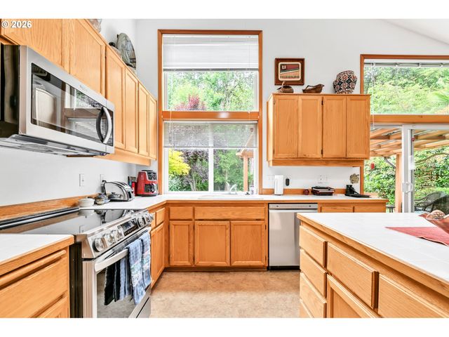 3959 EDDYSTONE Pl, Eugene, OR 97404