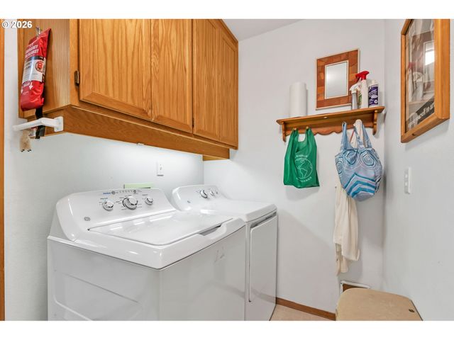 3959 EDDYSTONE Pl, Eugene, OR 97404