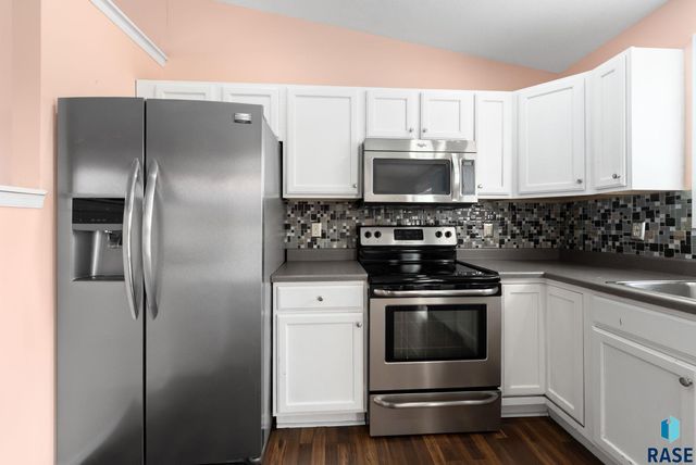 7825 W Stoney Creek St Street, Sioux Falls, SD 57106