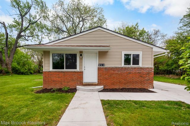 493 Luther Avenue, Pontiac, MI 48341