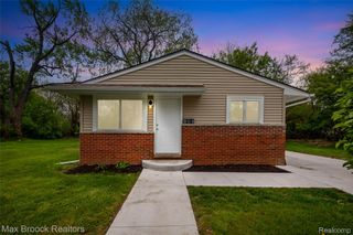 493 Luther Avenue, Pontiac, MI 48341