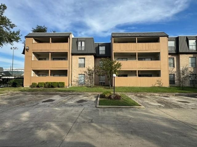 8423 Hearth Drive 3, Houston, TX 77054