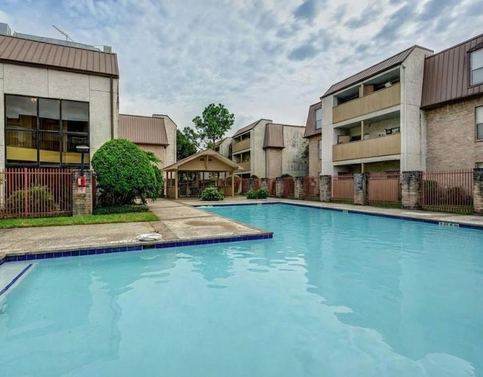 8423 Hearth Drive 3, Houston, TX 77054