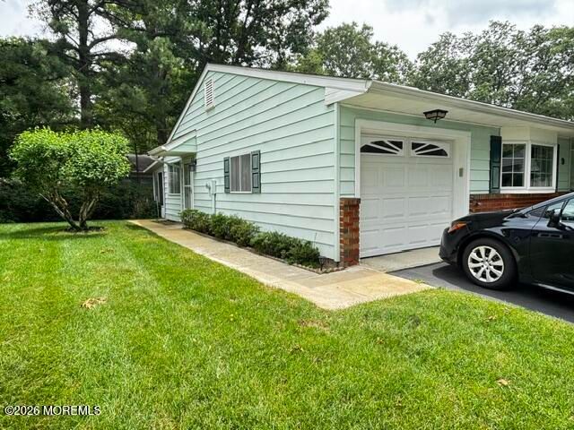 9 Louisiana Way, Whiting, NJ 08759