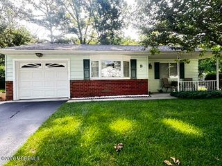 9 Louisiana Way, Whiting, NJ 08759