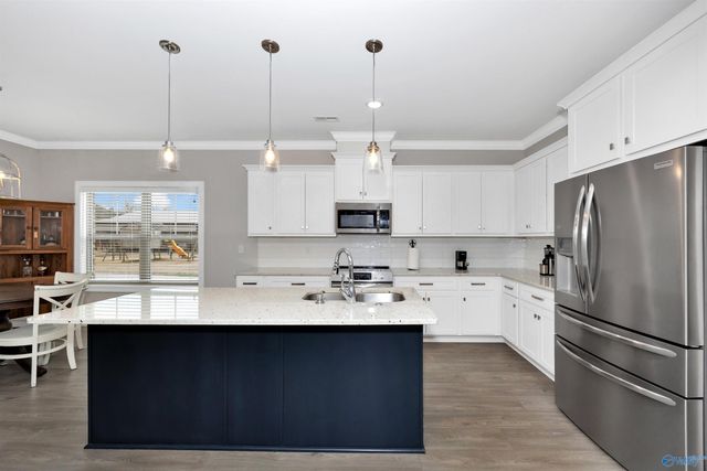 613 Walt Campbell Road, Hazel Green, AL 35750