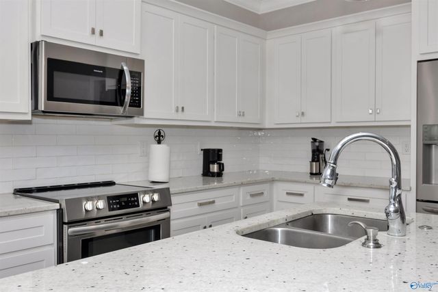 613 Walt Campbell Road, Hazel Green, AL 35750