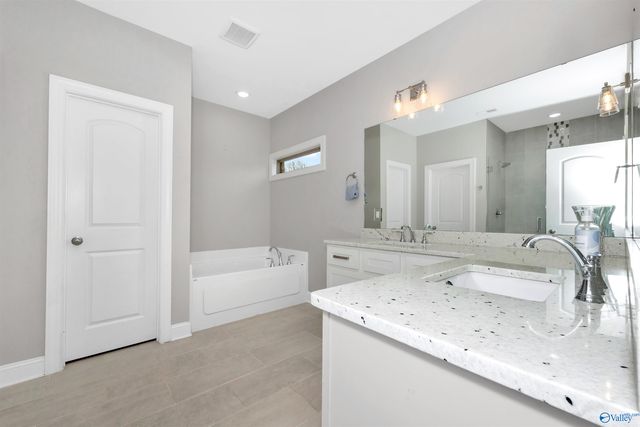 613 Walt Campbell Road, Hazel Green, AL 35750