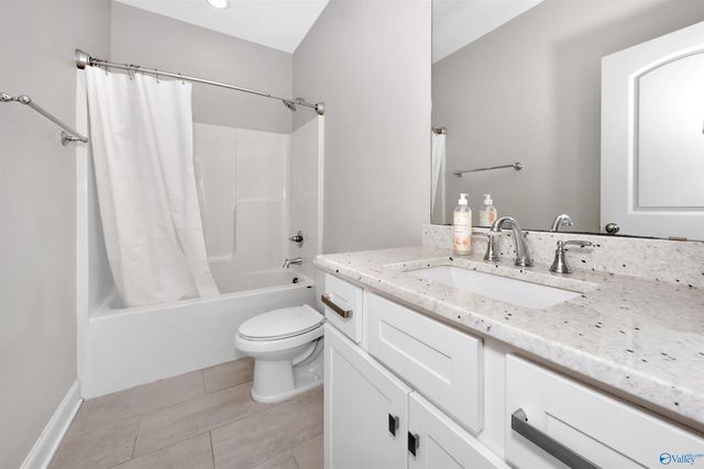 613 Walt Campbell Road, Hazel Green, AL 35750