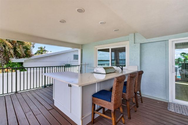 503 JOHNS PASS AVENUE, Madeira Beach, FL 33708