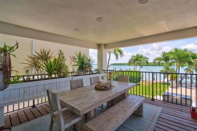 503 JOHNS PASS AVENUE, Madeira Beach, FL 33708
