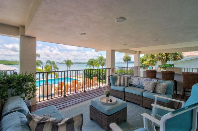 503 JOHNS PASS AVENUE, Madeira Beach, FL 33708