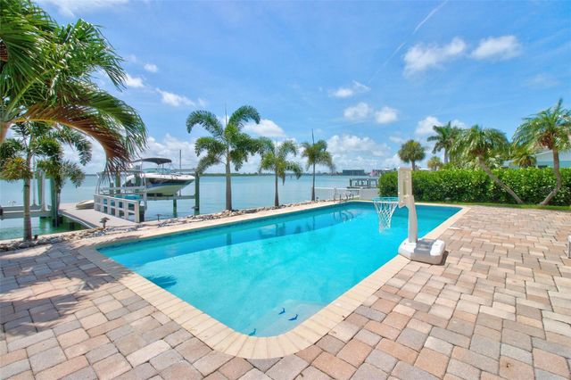 503 JOHNS PASS AVENUE, Madeira Beach, FL 33708