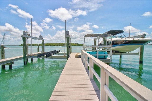 503 JOHNS PASS AVENUE, Madeira Beach, FL 33708