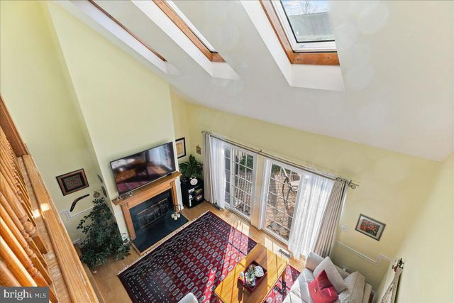 11 BRAXTON CT, Hightstown, NJ 08520