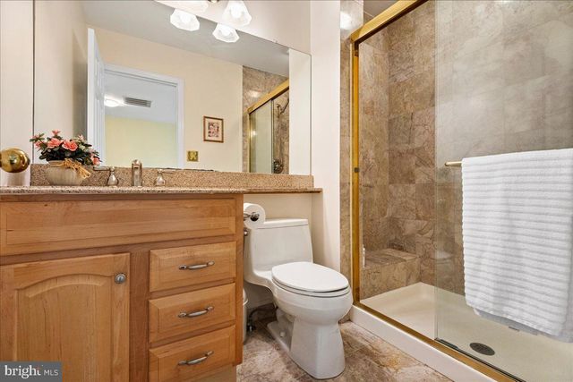 11 BRAXTON CT, Hightstown, NJ 08520