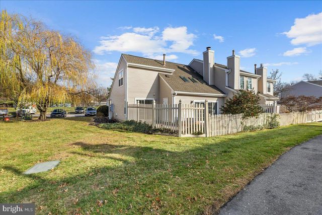 11 BRAXTON CT, Hightstown, NJ 08520